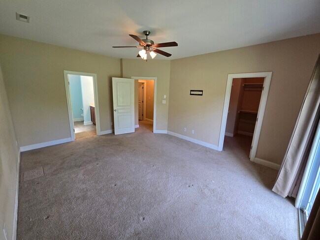 Building Photo - 47 Kentucky Derby Ln