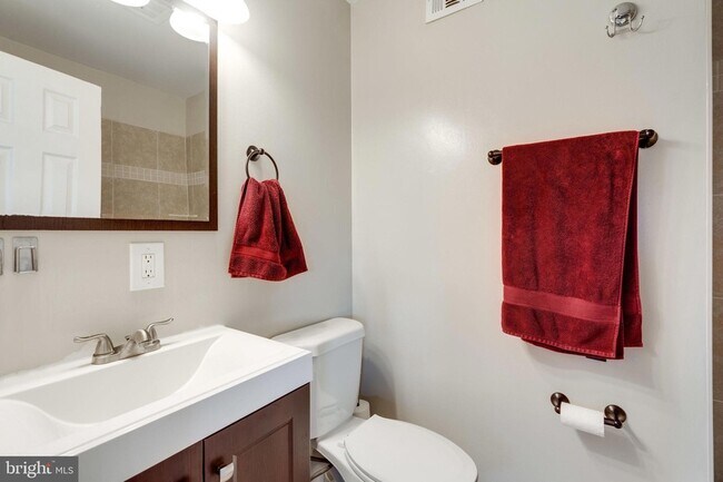 Building Photo - 12707 Harborview Ct