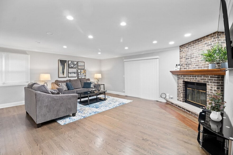 Building Photo - 12800 Terrace Ln