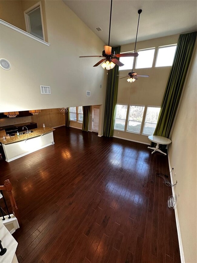 Building Photo - 16105 Travesia Way