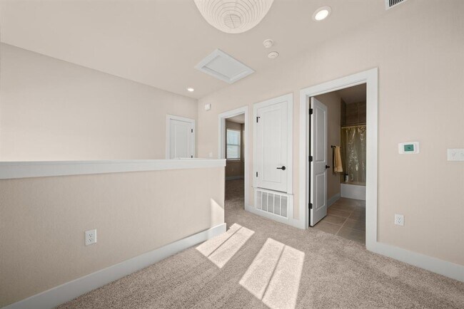 Building Photo - 8417 Laughlin Ln