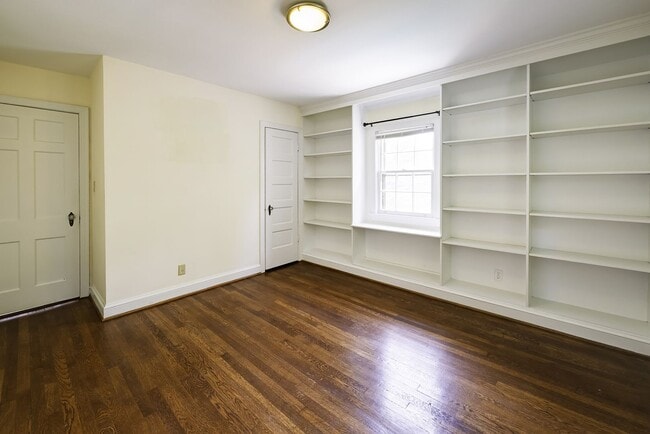 Building Photo - NW DC - Timeless Elegance Meets Modern Comfort in AU Park (with Pool!)