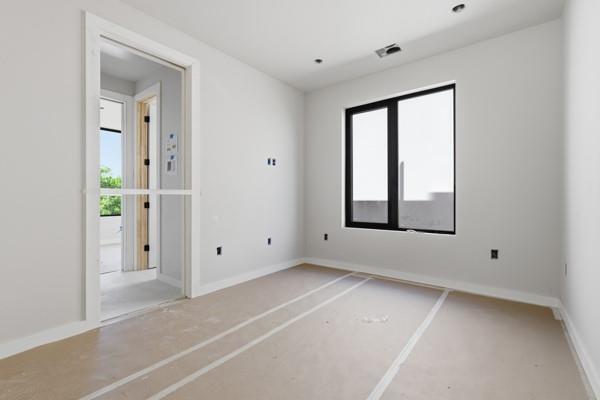 Building Photo - 1403 Barton Hills Dr