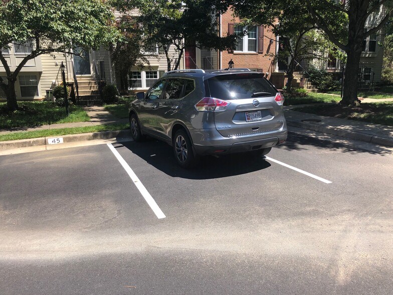 Parking lot 1 - 7468 Gadsby Square