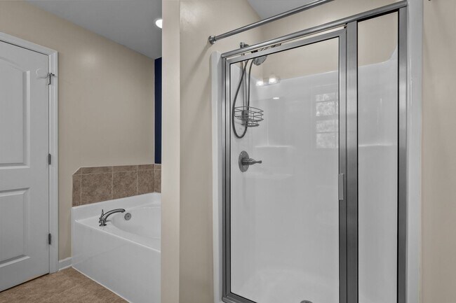 Building Photo - Welcome to Wynbrookee Lane!