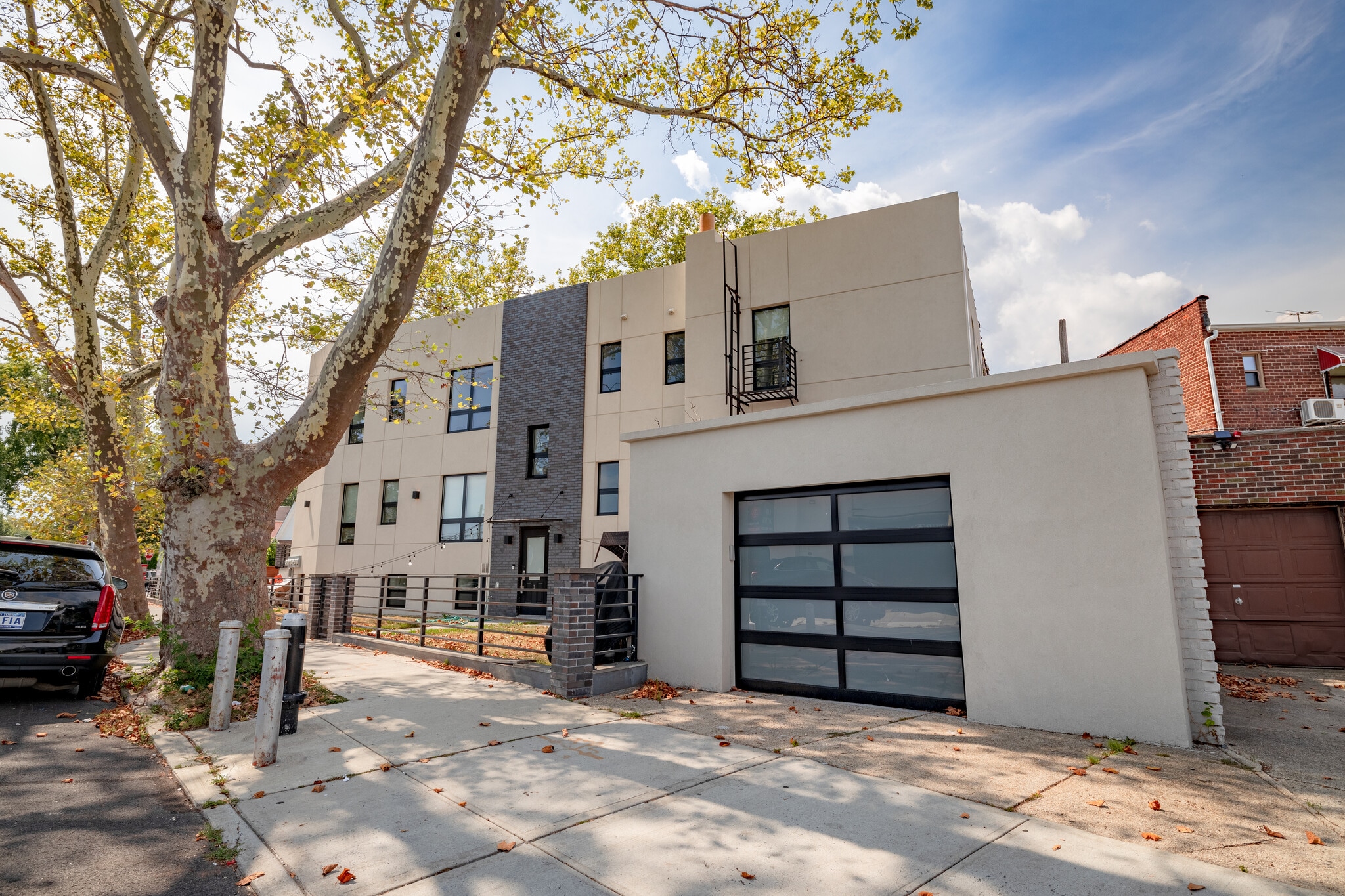 Building Photo - 6018 24th Ave