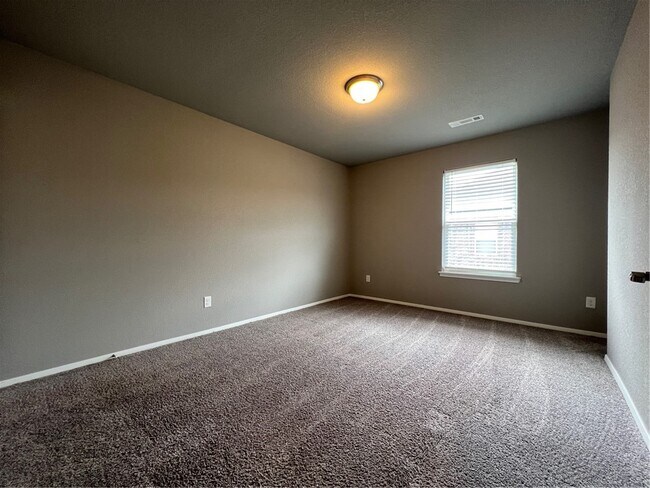 Building Photo - 1306 W Walker Dr