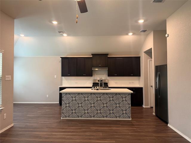 Building Photo - 1004 Rising Moon Dr