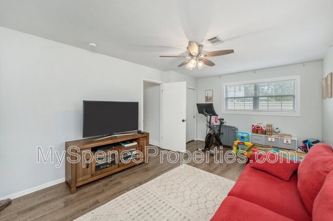 Building Photo - 235 Sotir St NW