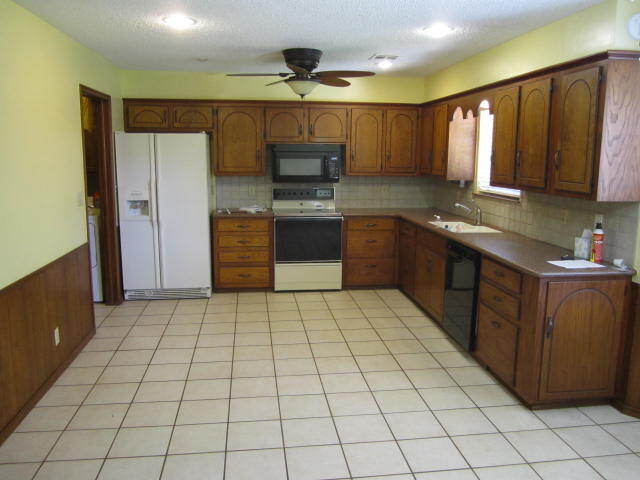 Building Photo - 2106 Bellaire Dr