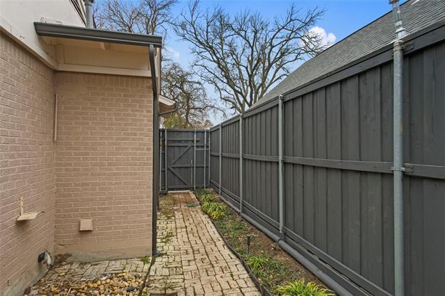 Building Photo - 3767 Manana Dr