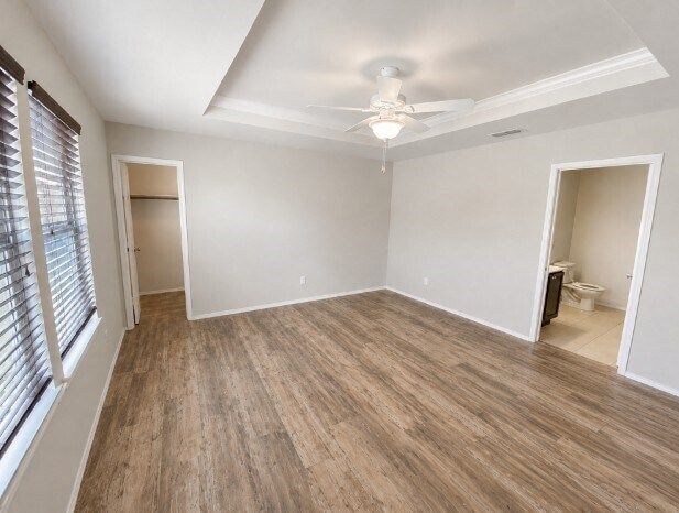 Building Photo - 433 Magma Dr