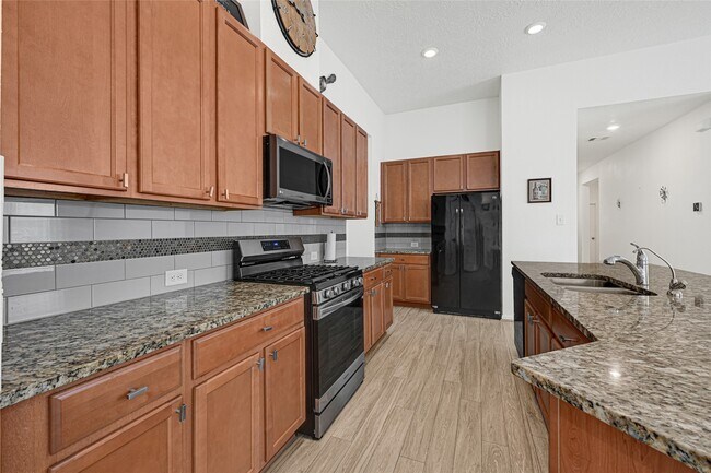 Building Photo - 25514 Ramsey Heights Way