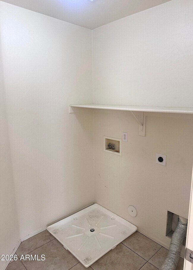 Building Photo - 4106 E Chambers St