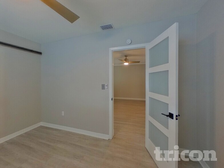 Building Photo - 2317 13th Ave SW