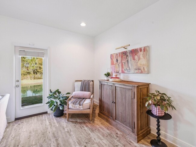 Building Photo - 89 Crossing Ln