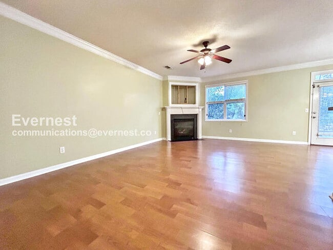 Building Photo - 7073 Blairs View Dr