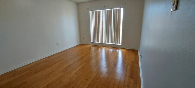 Building Photo - 2625 FL-590