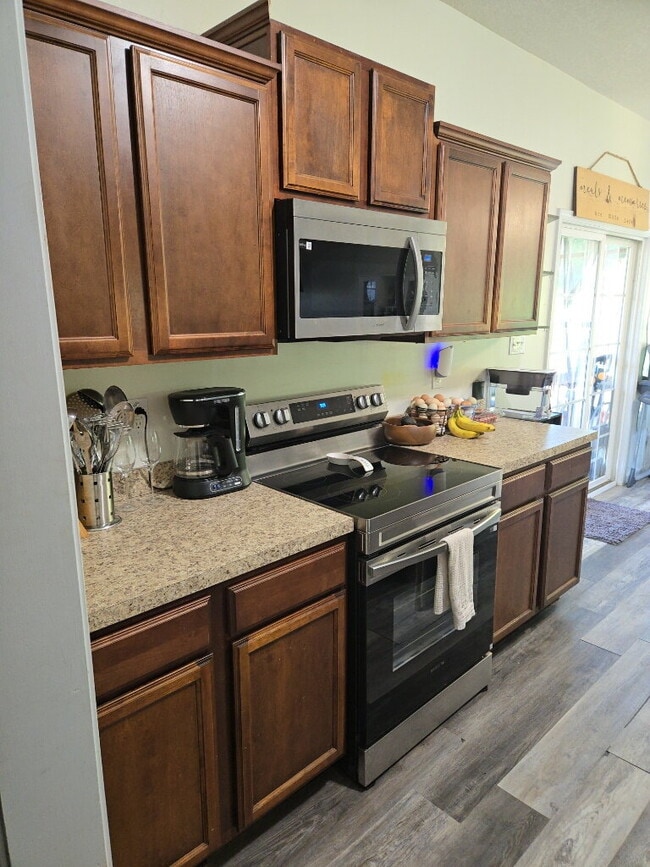 Building Photo - 213 Cottage Brook Ct