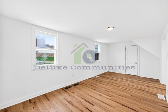 Building Photo - 3 Bedroom Single Family Home- Wyoming- Completely Remodeled!!!