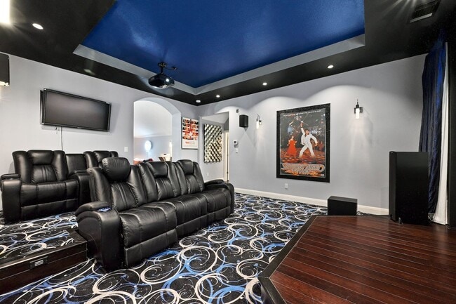 Building Photo - Fully Furnished Modern Home in Rocky Creek!