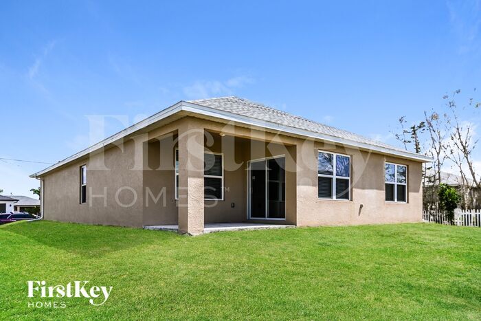 Building Photo - 2512 NW 7th St