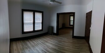 Building Photo - 536 Harrison Ave