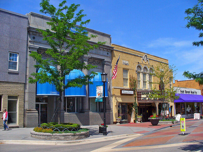 Building Photo - 104 W Main St