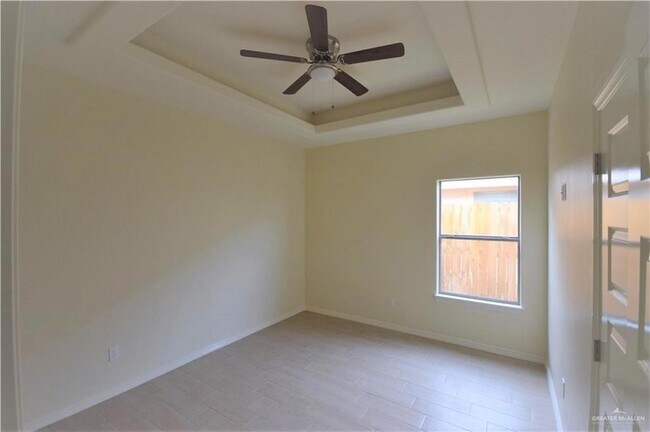 Building Photo - 1215 Upas Dr