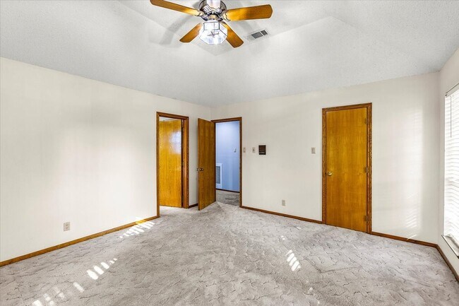 Building Photo - 2906 Avenue S