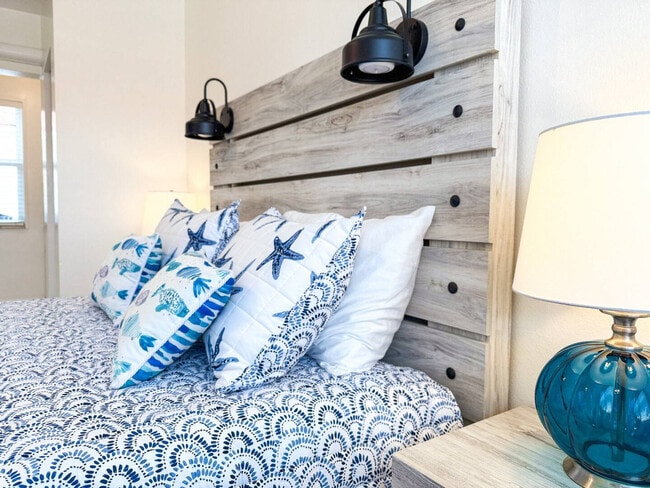 Building Photo - 1775 N Ocean Dr