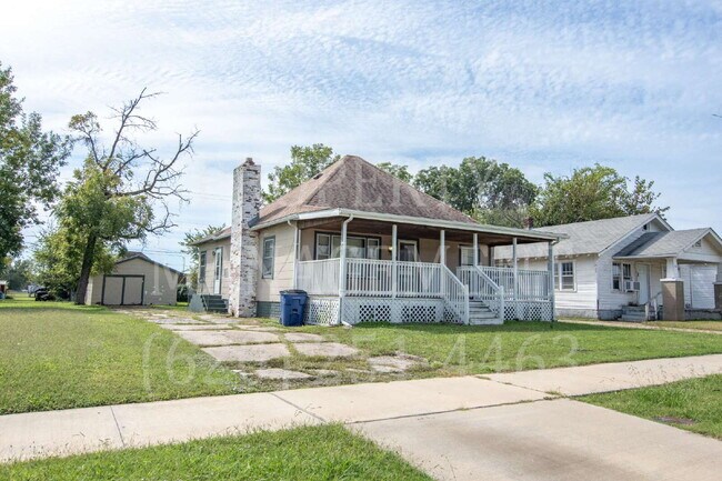 Building Photo - 3 Bedroom 1 Bath