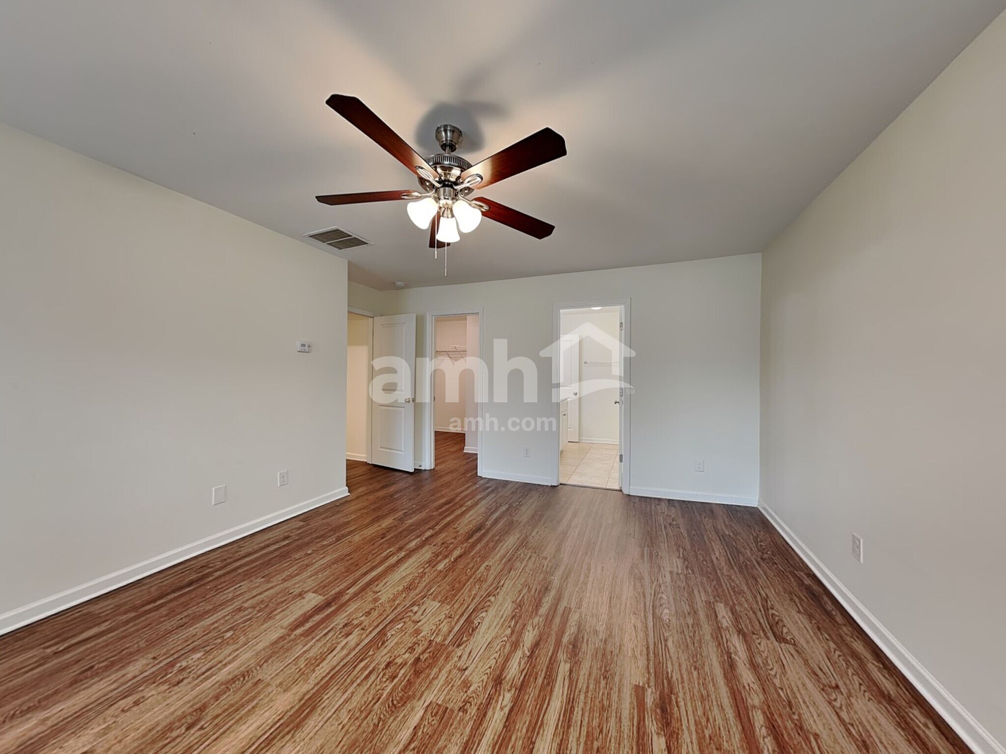 Building Photo - 290 Maxton Ave