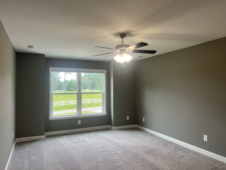 Primary Bedroom - 620 Ballance Rd