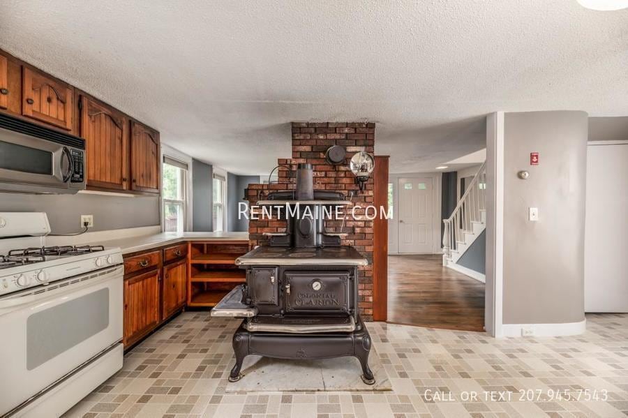 Building Photo - 1973 Ohio St