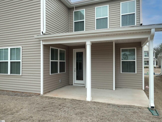 Building Photo - 205 Bryland Wy
