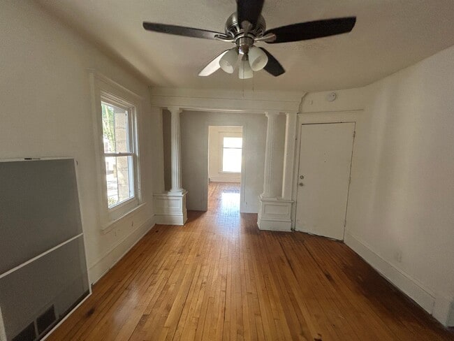 Building Photo - 120 S Blair St