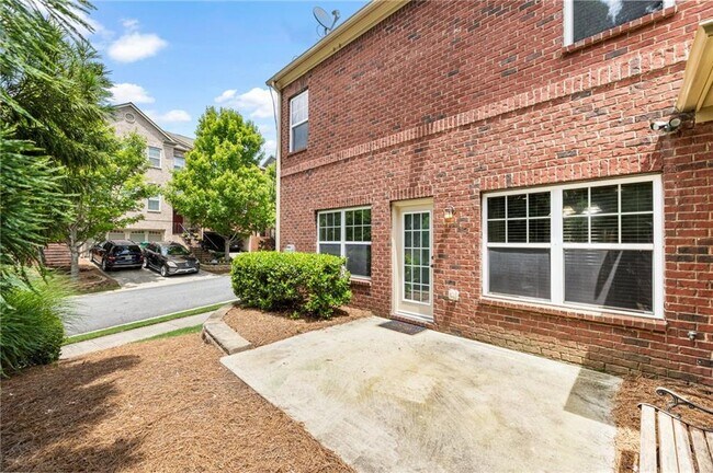 Building Photo - 13294 Kemper Rd