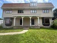 Building Photo - 3202 Chatham Dr