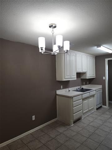 Building Photo - 8114 W Elizabeth Ln