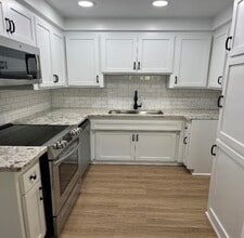 Building Photo - Arizonian Apartments