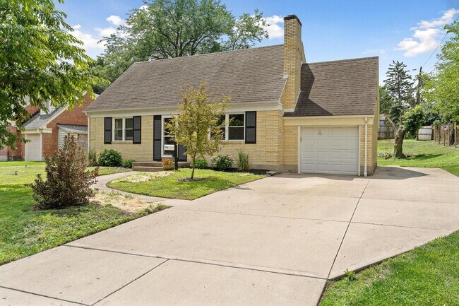 Building Photo - 110 S Bromfield Rd