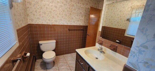 Building Photo - 67 Audubon Ave