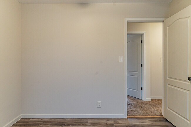 Building Photo - 1101 Ishee Dr