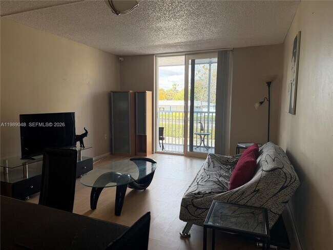 Building Photo - 16851 NE 23rd Ave