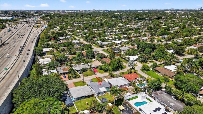 Building Photo - 554 NW 46th St