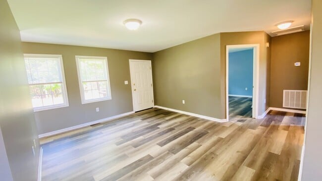 Building Photo - 847 Skipwith Rd