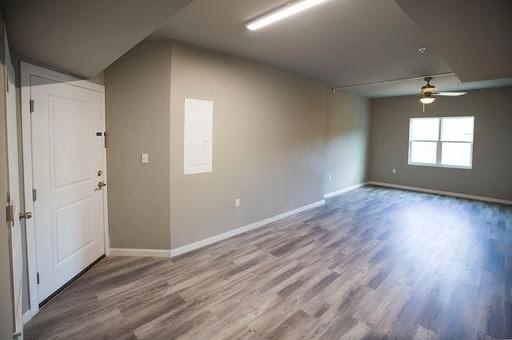 Building Photo - 911 W 22nd St