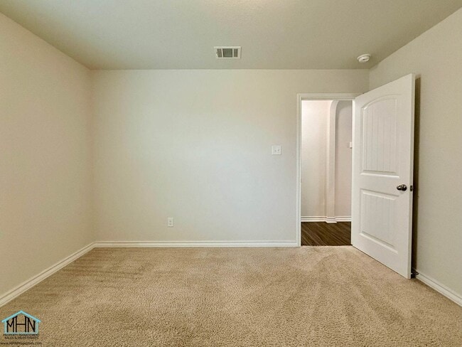 Building Photo - Spacious Single-Story Home in Whisper Falls Community with easy access to Highway 90 and Loop 160...