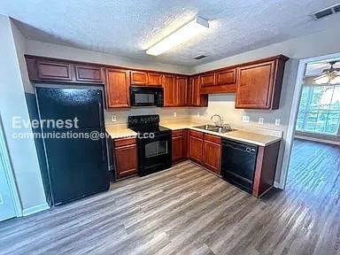 Building Photo - 5170 Hickory Hollow Pkwy